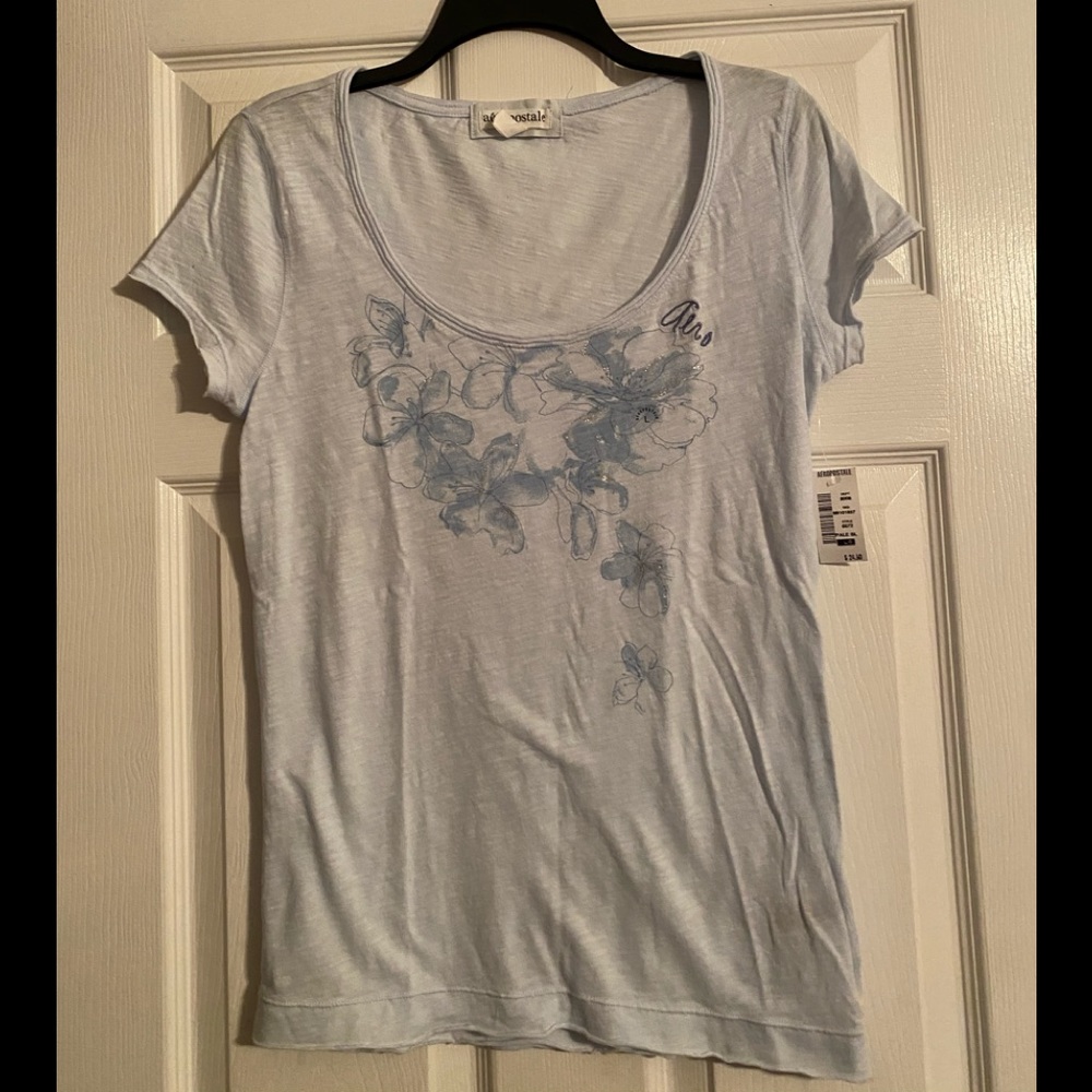 Aeropostale new with tags size L T-shirt